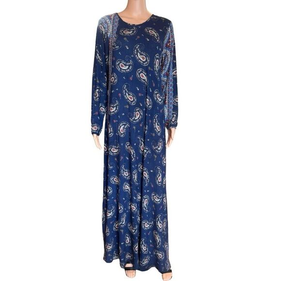 Zora Navy Paisley Print Boho Maxi Dress - Picture 2 of 6